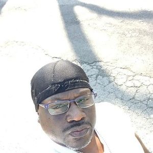 Meet your Posher, Ernest